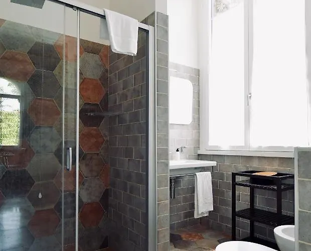 Farnese Design Frühstückspension 4*