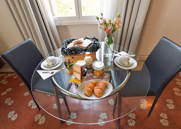 Frühstückspension Farnese Design 4*