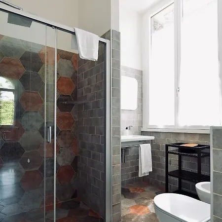 Farnese Design Bed & Breakfast 4*
