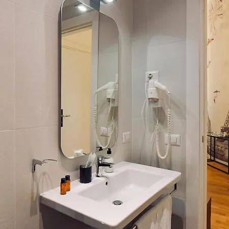 לינה וארוחת בוקר Farnese Design 2*