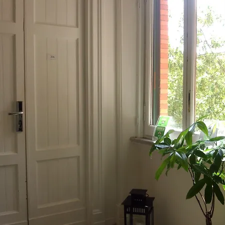 Farnese Design Bed & Breakfast 4*