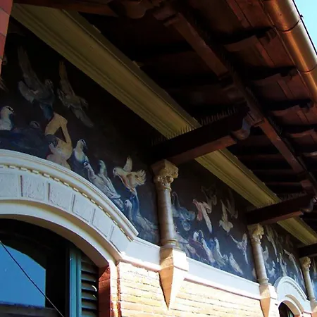 Farnese Design Bed & Breakfast 4*