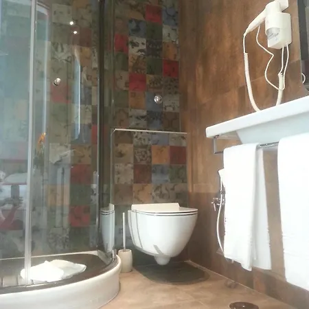 לינה וארוחת בוקר Farnese Design