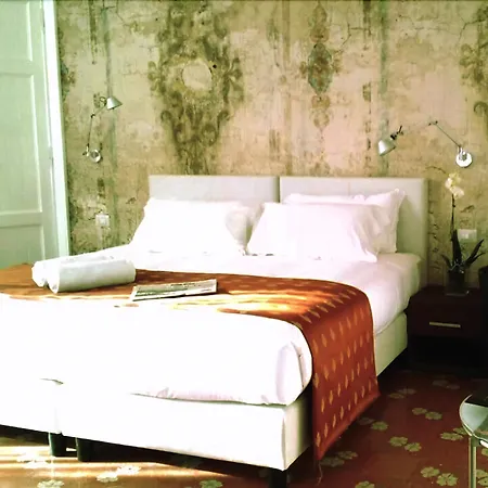 Farnese Design Bed & Breakfast